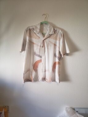 Zara Short-Sleeve Button-Down Shirt in Cream and Rust Accents